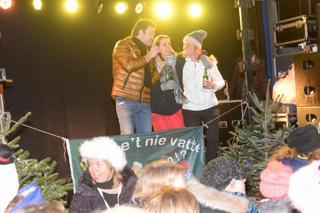 ../Images/Apres ski feest Drinkebroeders 145.jpg